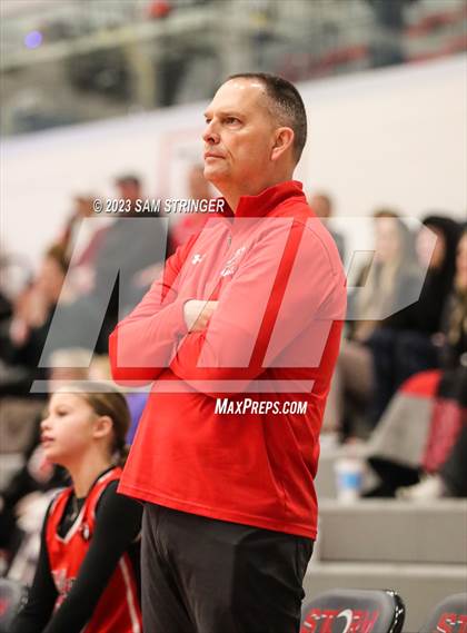 Thumbnail 3 in Hillcrest vs. Sheldon (Pro Image Holiday Classic Large Schools) photogallery.