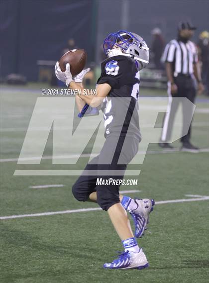 Thumbnail 3 in Mount Miguel vs. La Jolla Country Day (CIF SDS D4 First Round) photogallery.