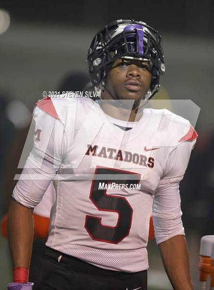 Thumbnail 3 in Mount Miguel vs. La Jolla Country Day (CIF SDS D4 First Round) photogallery.