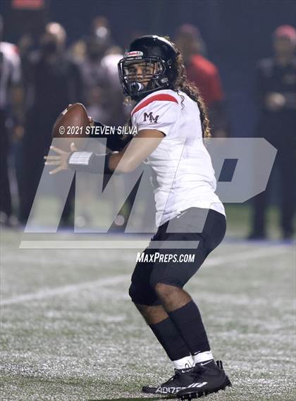 Thumbnail 2 in Mount Miguel vs. La Jolla Country Day (CIF SDS D4 First Round) photogallery.