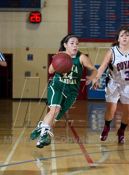 Thumbnail 2 in Santa Barbara vs San Marcos (Gold Coast Tournament) photogallery.