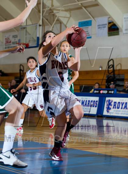 Thumbnail 2 in Santa Barbara vs San Marcos (Gold Coast Tournament) photogallery.