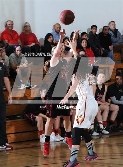 Thumbnail 2 in La Canada vs Hart photogallery.