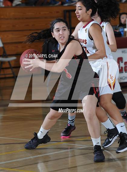 Thumbnail 3 in La Canada vs Hart photogallery.