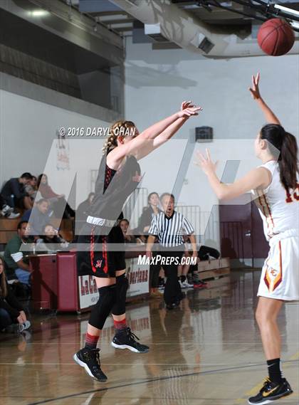 Thumbnail 3 in La Canada vs Hart photogallery.