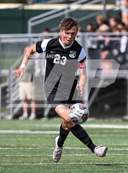 Thumbnail 2 in Mountain Ridge vs. Davis (UHSAA 6A Semifinal) photogallery.