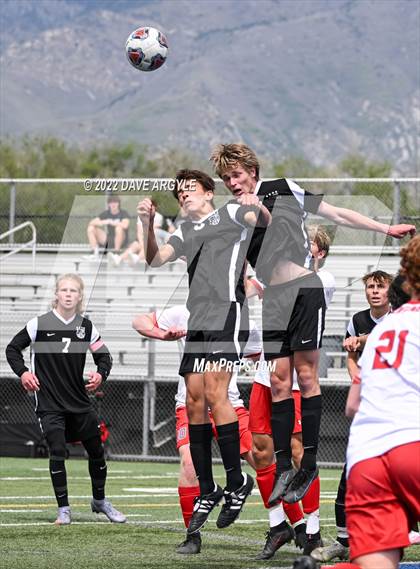 Thumbnail 1 in Mountain Ridge vs. Davis (UHSAA 6A Semifinal) photogallery.