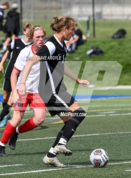Thumbnail 2 in Mountain Ridge vs. Davis (UHSAA 6A Semifinal) photogallery.