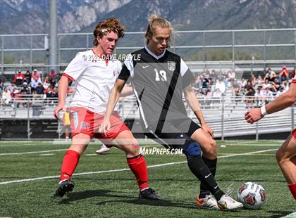 Thumbnail 1 in Mountain Ridge vs. Davis (UHSAA 6A Semifinal) photogallery.