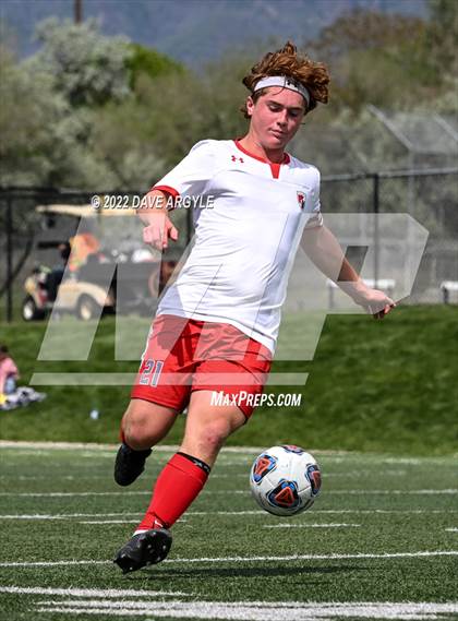 Thumbnail 2 in Mountain Ridge vs. Davis (UHSAA 6A Semifinal) photogallery.