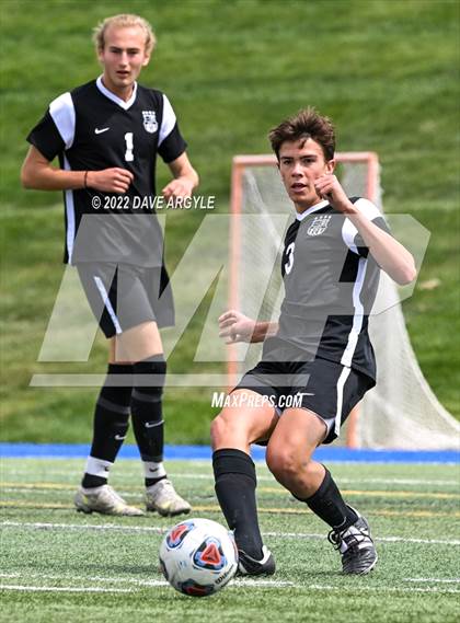 Thumbnail 2 in Mountain Ridge vs. Davis (UHSAA 6A Semifinal) photogallery.