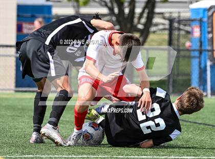 Thumbnail 2 in Mountain Ridge vs. Davis (UHSAA 6A Semifinal) photogallery.