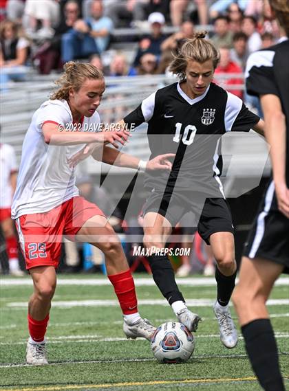 Thumbnail 3 in Mountain Ridge vs. Davis (UHSAA 6A Semifinal) photogallery.