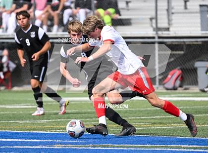 Thumbnail 2 in Mountain Ridge vs. Davis (UHSAA 6A Semifinal) photogallery.