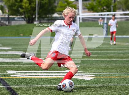 Thumbnail 2 in Mountain Ridge vs. Davis (UHSAA 6A Semifinal) photogallery.