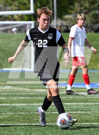 Thumbnail 2 in Mountain Ridge vs. Davis (UHSAA 6A Semifinal) photogallery.