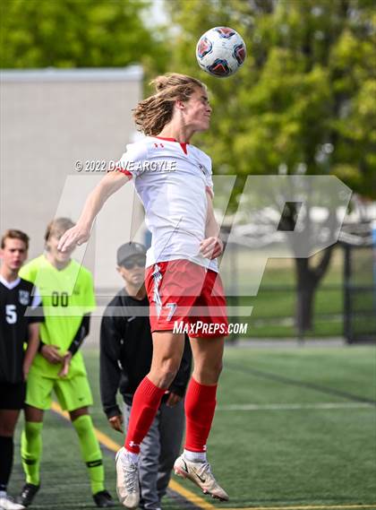 Thumbnail 2 in Mountain Ridge vs. Davis (UHSAA 6A Semifinal) photogallery.