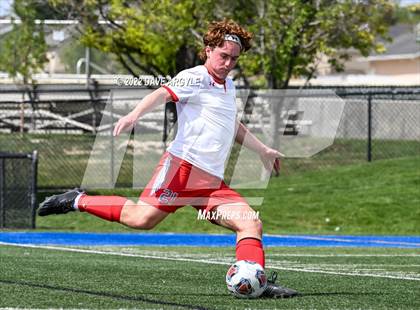 Thumbnail 1 in Mountain Ridge vs. Davis (UHSAA 6A Semifinal) photogallery.