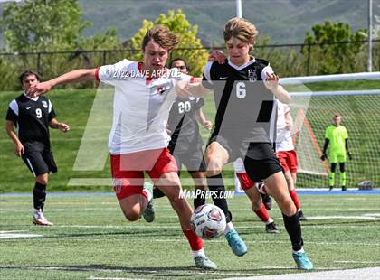 Thumbnail 3 in Mountain Ridge vs. Davis (UHSAA 6A Semifinal) photogallery.