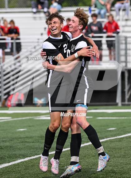 Thumbnail 2 in Mountain Ridge vs. Davis (UHSAA 6A Semifinal) photogallery.