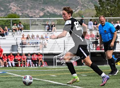 Thumbnail 2 in Mountain Ridge vs. Davis (UHSAA 6A Semifinal) photogallery.