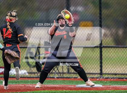Thumbnail 2 in Brusly vs Vandebilt Catholic photogallery.