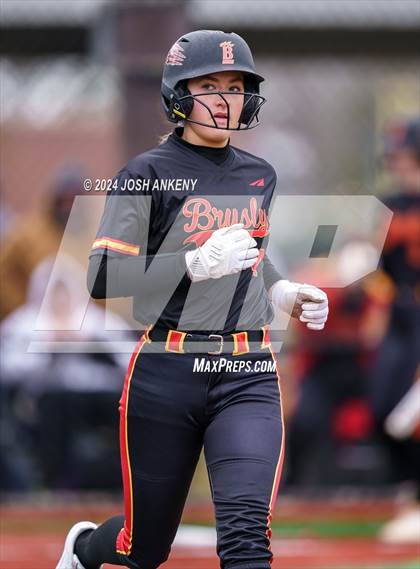 Thumbnail 3 in Brusly vs Vandebilt Catholic photogallery.