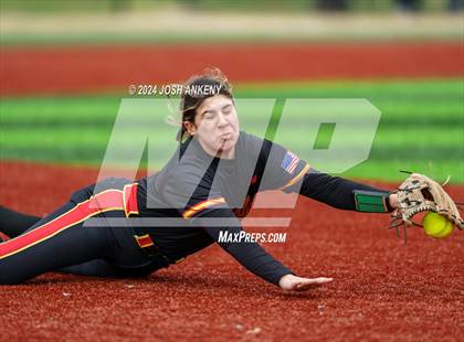 Thumbnail 3 in Brusly vs Vandebilt Catholic photogallery.