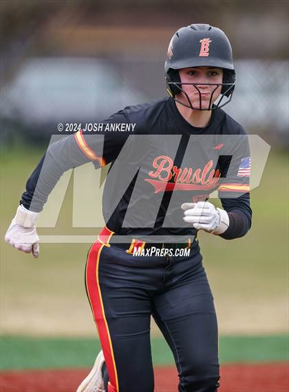 Thumbnail 2 in Brusly vs Vandebilt Catholic photogallery.