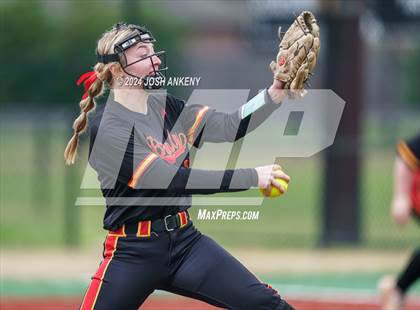 Thumbnail 3 in Brusly vs Vandebilt Catholic photogallery.
