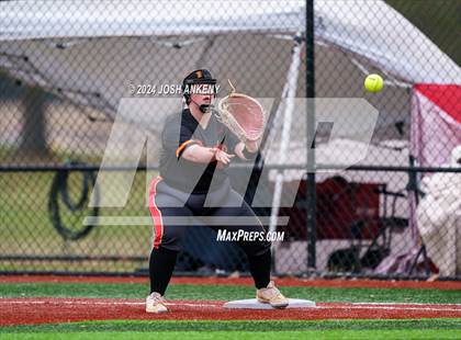 Thumbnail 3 in Brusly vs Vandebilt Catholic photogallery.