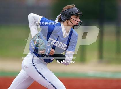 Thumbnail 1 in Brusly vs Vandebilt Catholic photogallery.