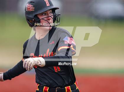 Thumbnail 3 in Brusly vs Vandebilt Catholic photogallery.