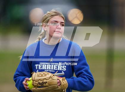 Thumbnail 2 in Brusly vs Vandebilt Catholic photogallery.