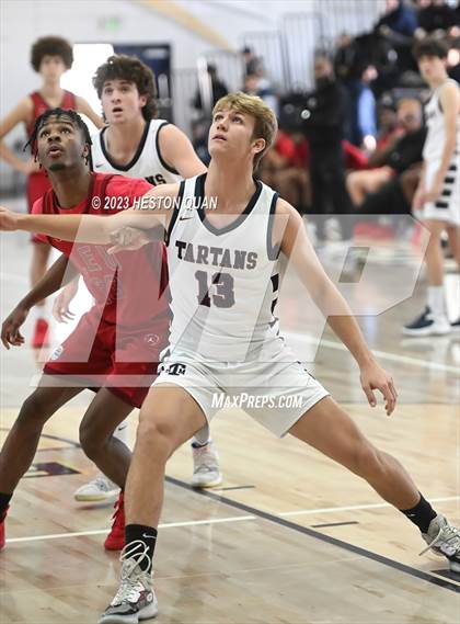 Thumbnail 1 in St. Margaret's vs. Leuzinger (MLK Classic) photogallery.