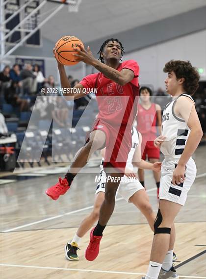 Thumbnail 3 in St. Margaret's vs. Leuzinger (MLK Classic) photogallery.