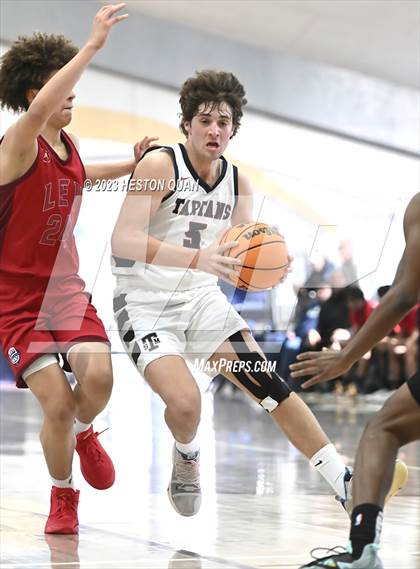 Thumbnail 3 in St. Margaret's vs. Leuzinger (MLK Classic) photogallery.