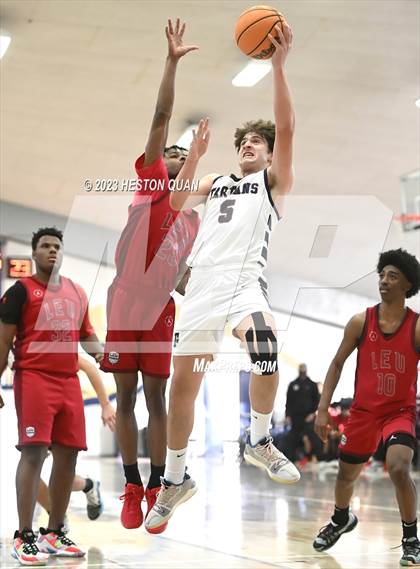 Thumbnail 2 in St. Margaret's vs. Leuzinger (MLK Classic) photogallery.