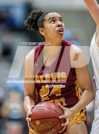 Thumbnail 1 in Clovis West @ Clovis North photogallery.