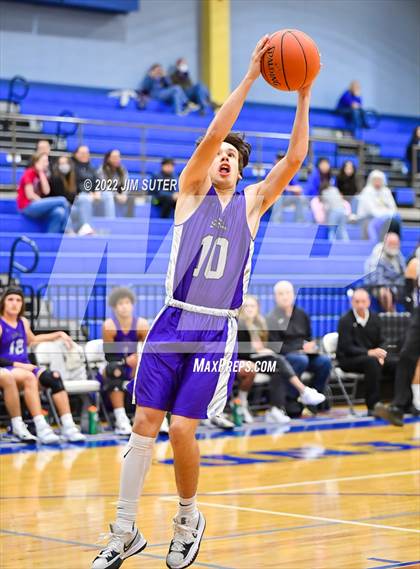Thumbnail 2 in Rockdale vs Florence photogallery.