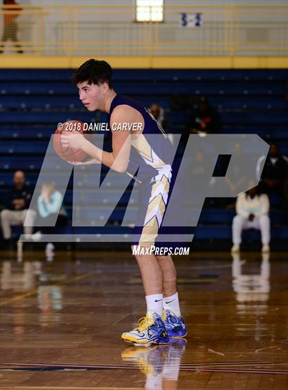 Thumbnail 3 in Hamilton vs. Greenport (NYSPHSAA Class C Regional Final) photogallery.