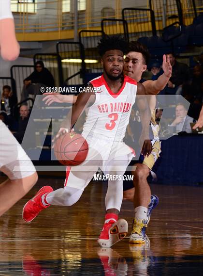 Thumbnail 2 in Hamilton vs. Greenport (NYSPHSAA Class C Regional Final) photogallery.
