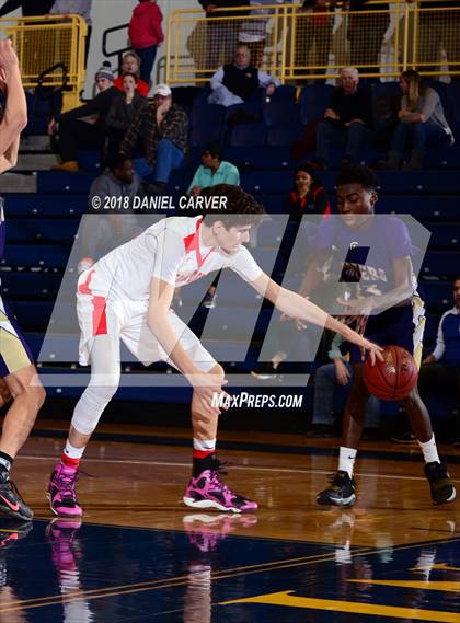Thumbnail 2 in Hamilton vs. Greenport (NYSPHSAA Class C Regional Final) photogallery.