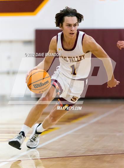 Thumbnail 1 in Oxnard @ Simi Valley (Bob Hawking Tip-Off Classic) photogallery.