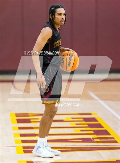 Thumbnail 2 in Oxnard @ Simi Valley (Bob Hawking Tip-Off Classic) photogallery.
