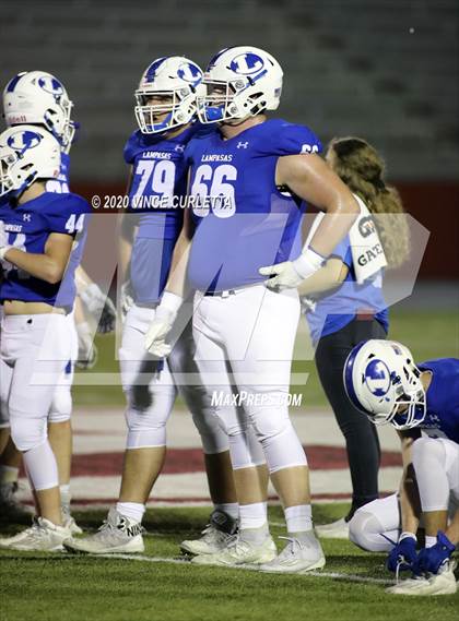 Thumbnail 2 in Lampasas vs Uvalde (UIL 4A Bi-District Playoff) photogallery.