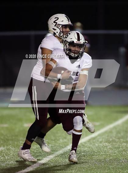 Thumbnail 1 in Lampasas vs Uvalde (UIL 4A Bi-District Playoff) photogallery.