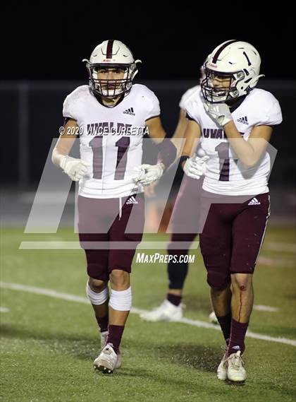 Thumbnail 2 in Lampasas vs Uvalde (UIL 4A Bi-District Playoff) photogallery.