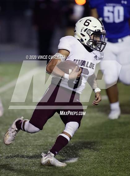 Thumbnail 3 in Lampasas vs Uvalde (UIL 4A Bi-District Playoff) photogallery.