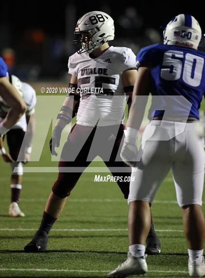 Thumbnail 2 in Lampasas vs Uvalde (UIL 4A Bi-District Playoff) photogallery.